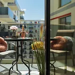 Blue Dream Plaza With Parking Apartman *