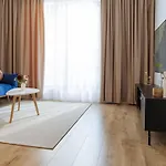 Blue Dream Plaza With Parking