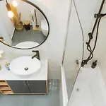 Blue Dream Plaza With Parking Apartman *