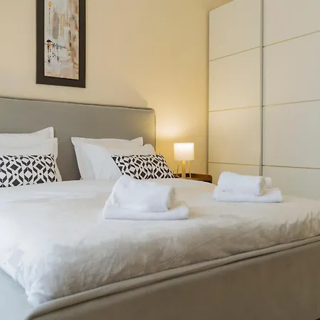 Apartment Blue Dream Plaza Mall & Afi Cotroceni And Free Private Parking *