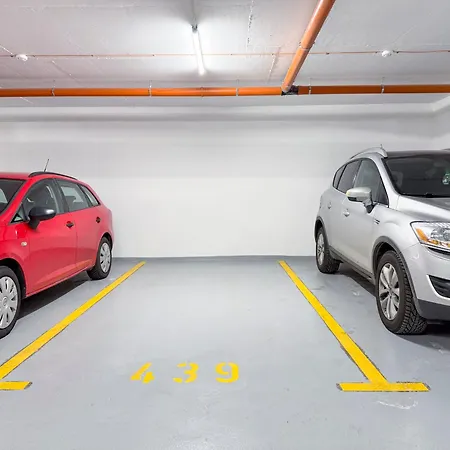 Blue Dream Plaza Mall & Afi Cotroceni And Free Private Parking *
