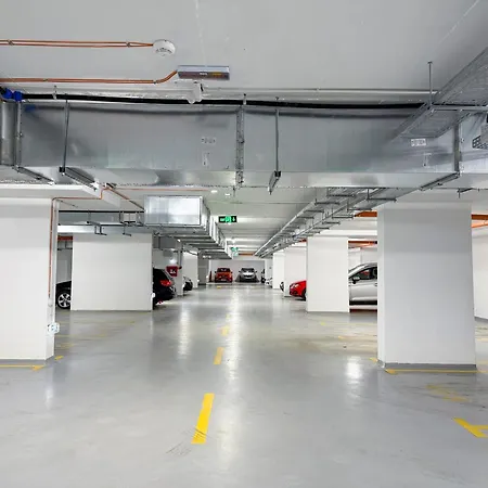 Blue Dream Plaza Mall & Afi Cotroceni And Free Private Parking *