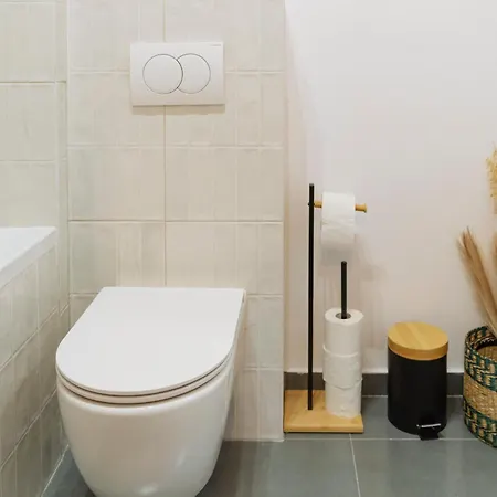 Blue Dream Plaza With Parking