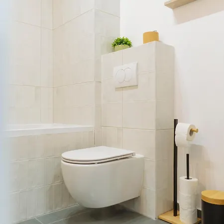 Blue Dream Plaza With Parking Bucharest