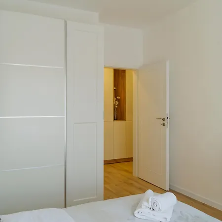 Apartamento Blue Dream Plaza With Parking Bucarest