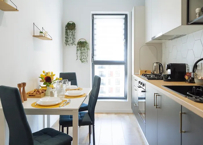 Апартаменти Blue Dream Plaza With Parking *