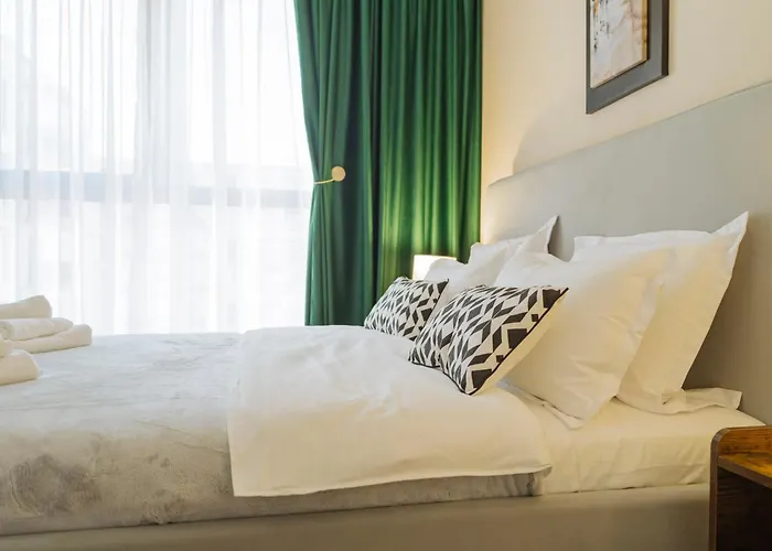 Апартаменти Blue Dream Plaza With Parking *