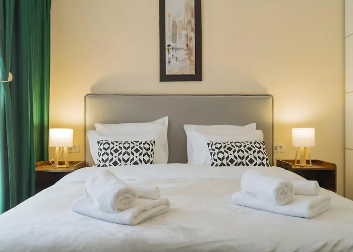 Blue Dream Plaza With Parking *