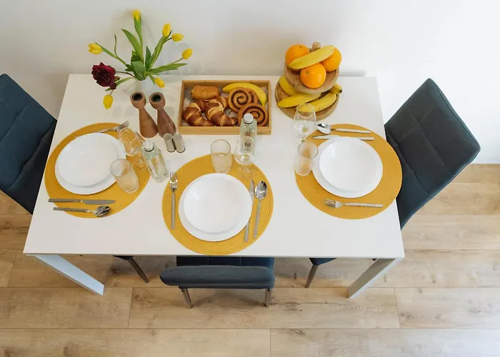 Апартаменти Blue Dream Plaza With Parking