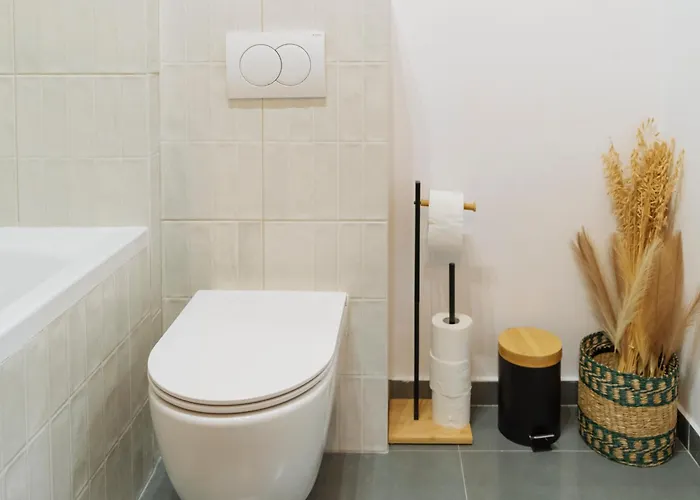 Blue Dream Plaza With Parking