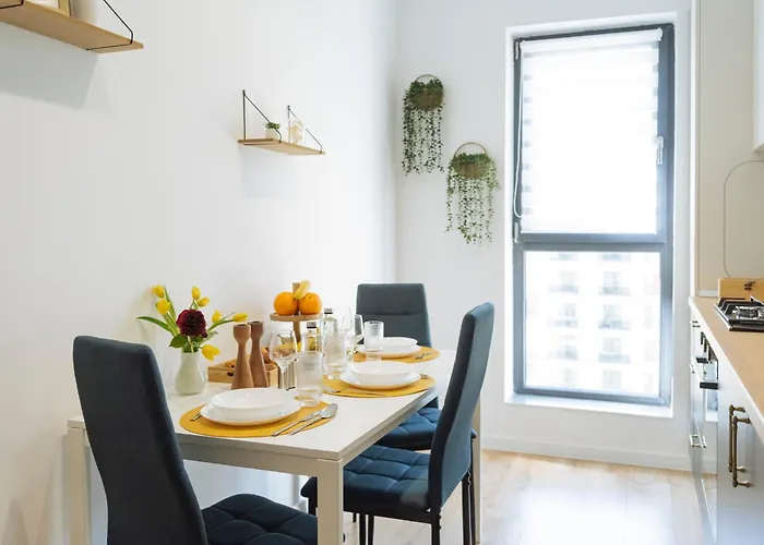 Blue Dream Plaza With Parking *