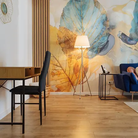 Blue Dream Plaza With Parking *