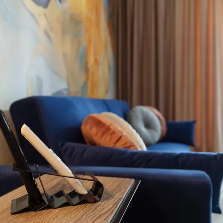 Blue Dream Plaza With Parking بوخارست